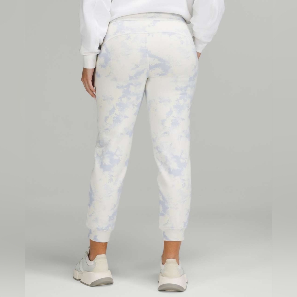 Lululemon Scuba High-Rise Jogger 7/8 LengthOrbital Tie Dye Antique White Multi